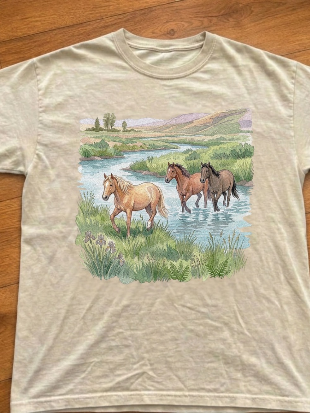Vintage-Style Horses Graphic Tee in Cream